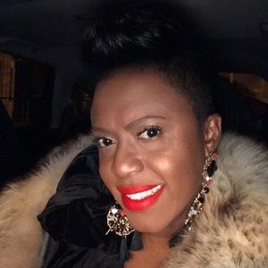 Meet your Posher, Ronita